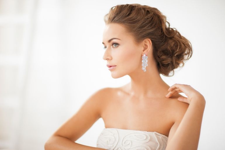 2 Diy Easy Wedding Hairstyles For The Bride On A Budget